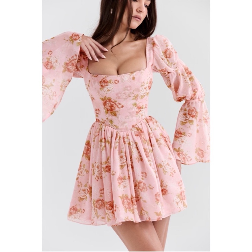 House of CB SANCIA English Vintage Rose Print Puff Sleeve Mini Dress NWOT - Picture 5 of 12